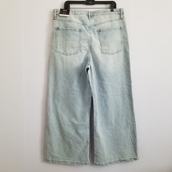 NWT Ava & Viv Light Wash Wide Leg Jeans Size 18 - Picture 4 of 10